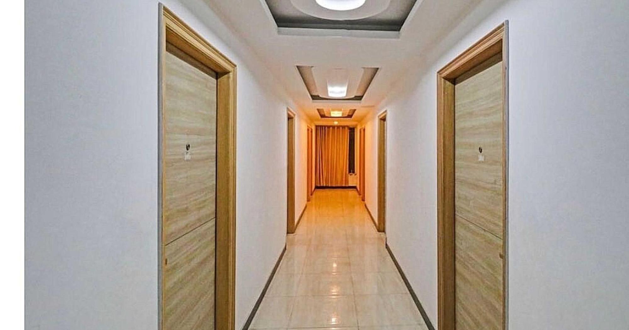 Super Hotel O Mahal Нью-Дели Экстерьер фото