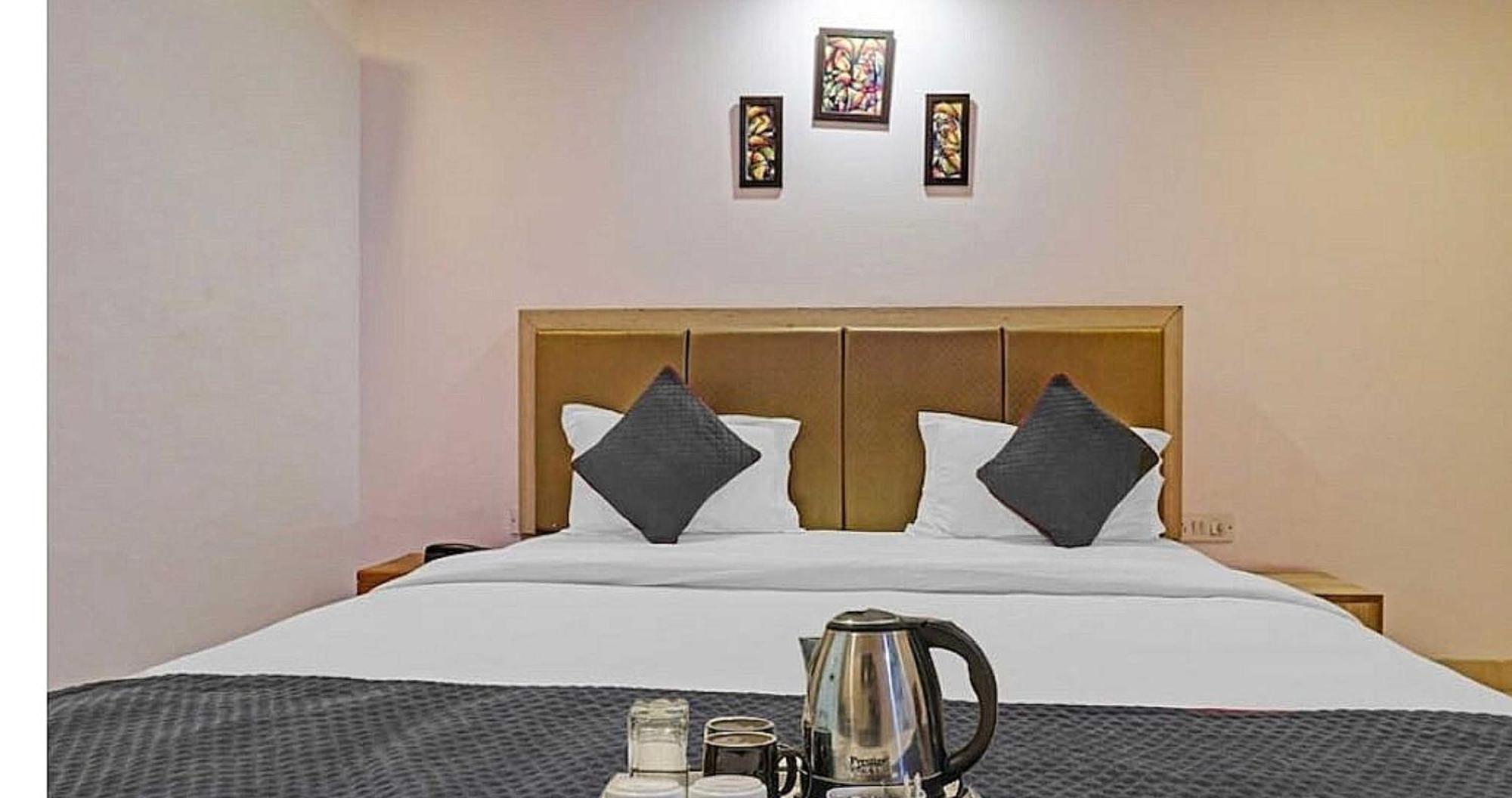 Super Hotel O Mahal Нью-Дели Экстерьер фото